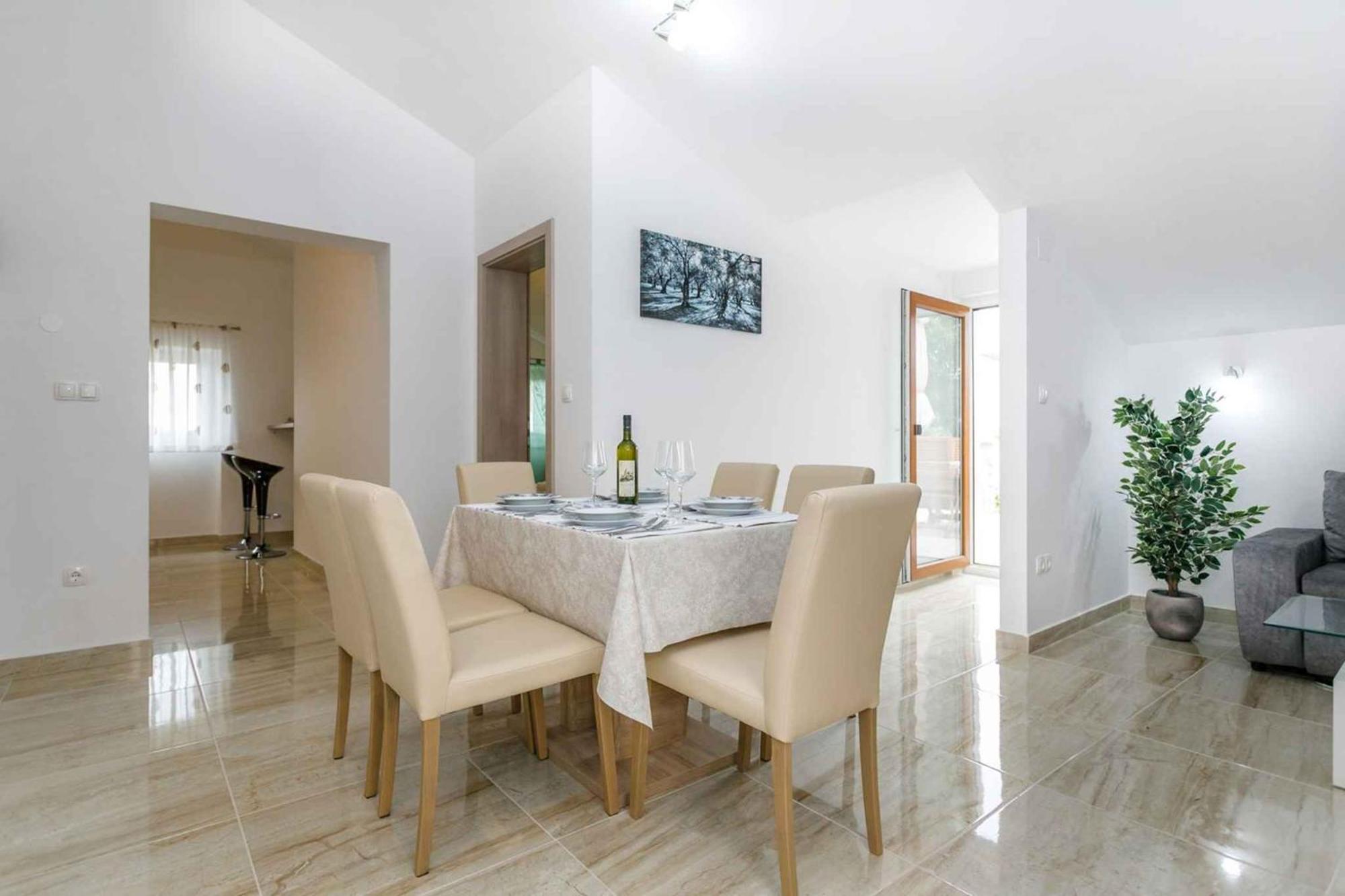 Apartment In Malinska/Insel Krk 38057 Eksteriør billede